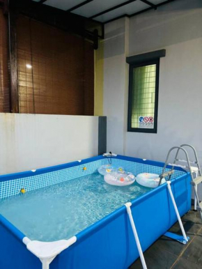 Spacious Bungalow Indera Mahkota16 Pax Kids Pool